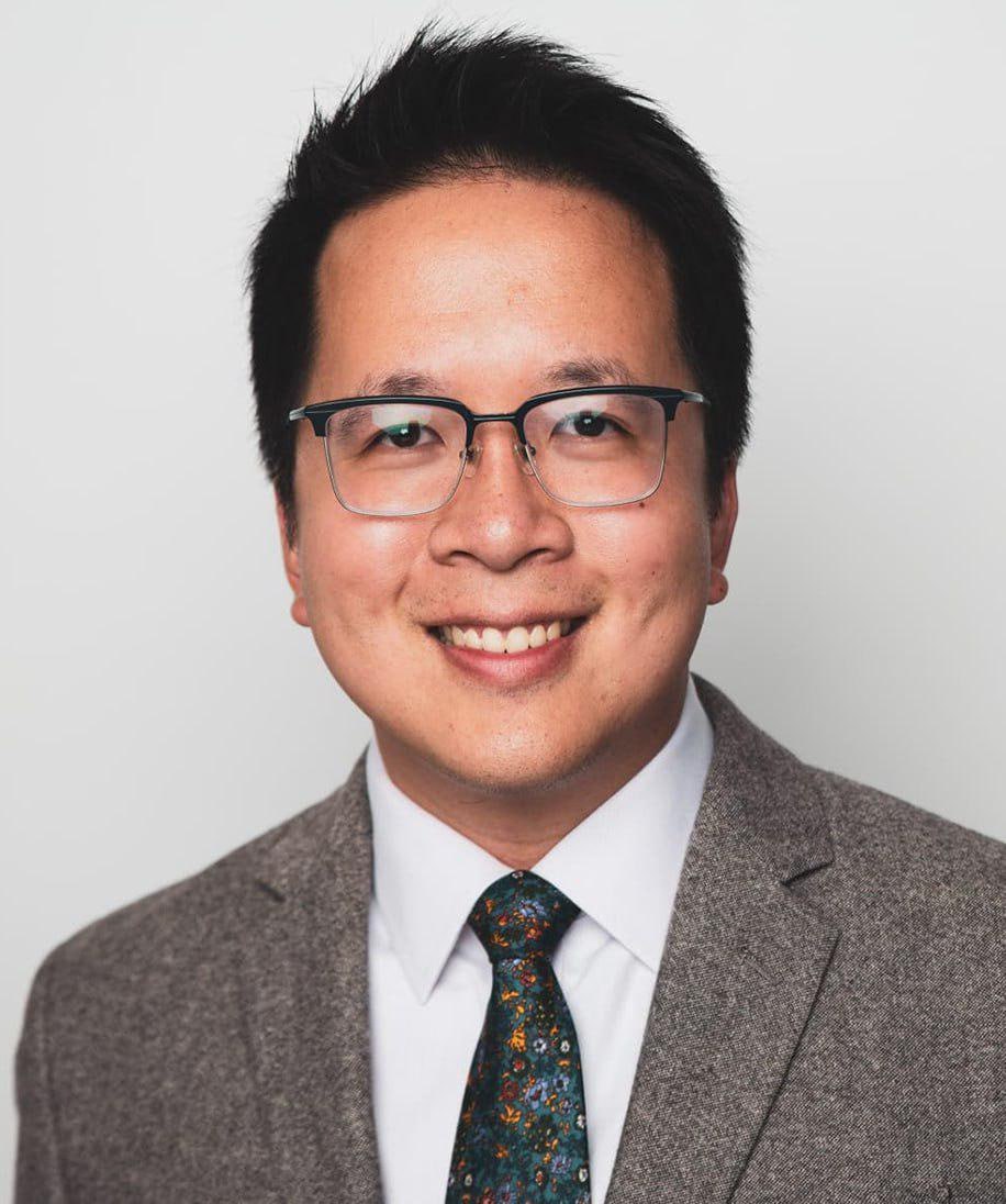 japanese-business-concept-with-business-person 詐騙 / 欺詐/ 網路詐騙 / 網路欺詐 / 居家工作詐騙 / 居家工作求職欺詐 / 居家工作求職詐騙 / 居家工作求職欺詐 / 信用卡詐騙 / 詐騙律師 / 加密貨幣詐騙 / 愛情詐騙 / 愛情騙局 / 商業詐騙 / 商業騙局 / 保險詐騙 / 投資詐騙 / 投資騙局